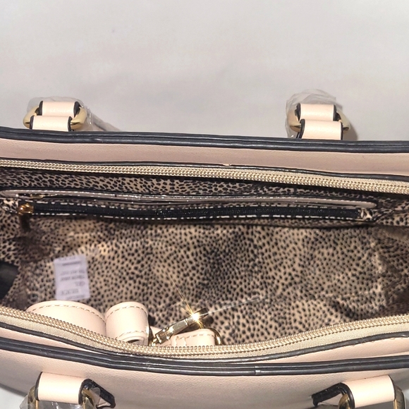 Large bag (see description first) - Picture 5 of 8